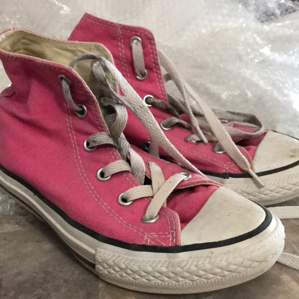 Size 1 pink converse high tops